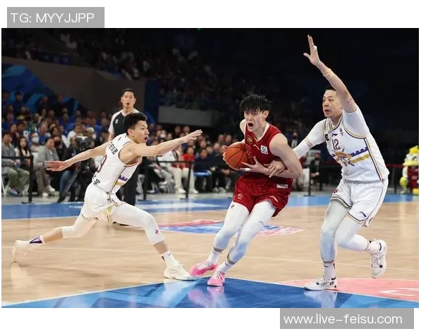 CBA北控对阵深圳的精彩对决分析与胜负预测