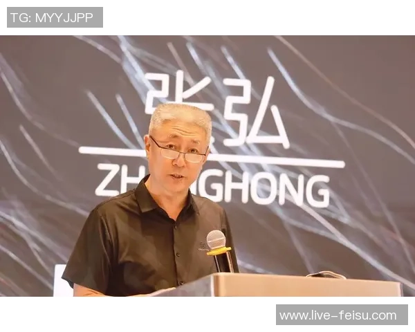 徐昕：从学术先锋到社会变革者的多元探索之路